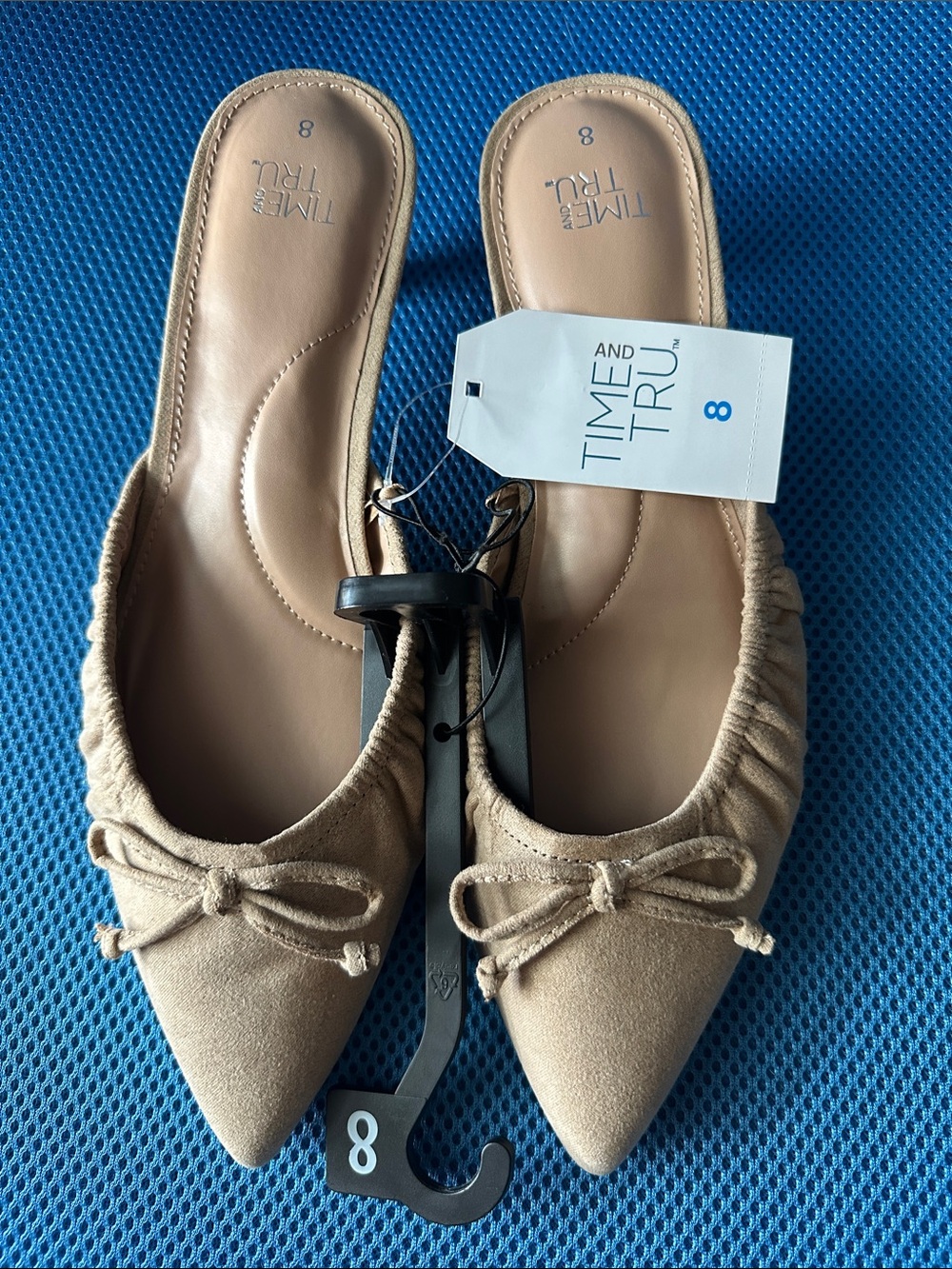 NWT Time and Tru Cream Suede Pointed-Toe Bow Kitten Mule 🥳